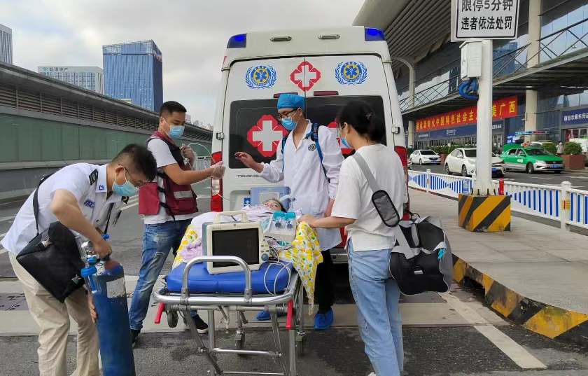 鹤峰县救护车出租公司